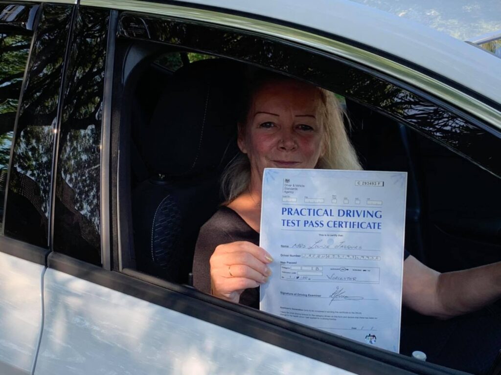 Loo passed her driving test after taking automatic driving lessons in Malvern.